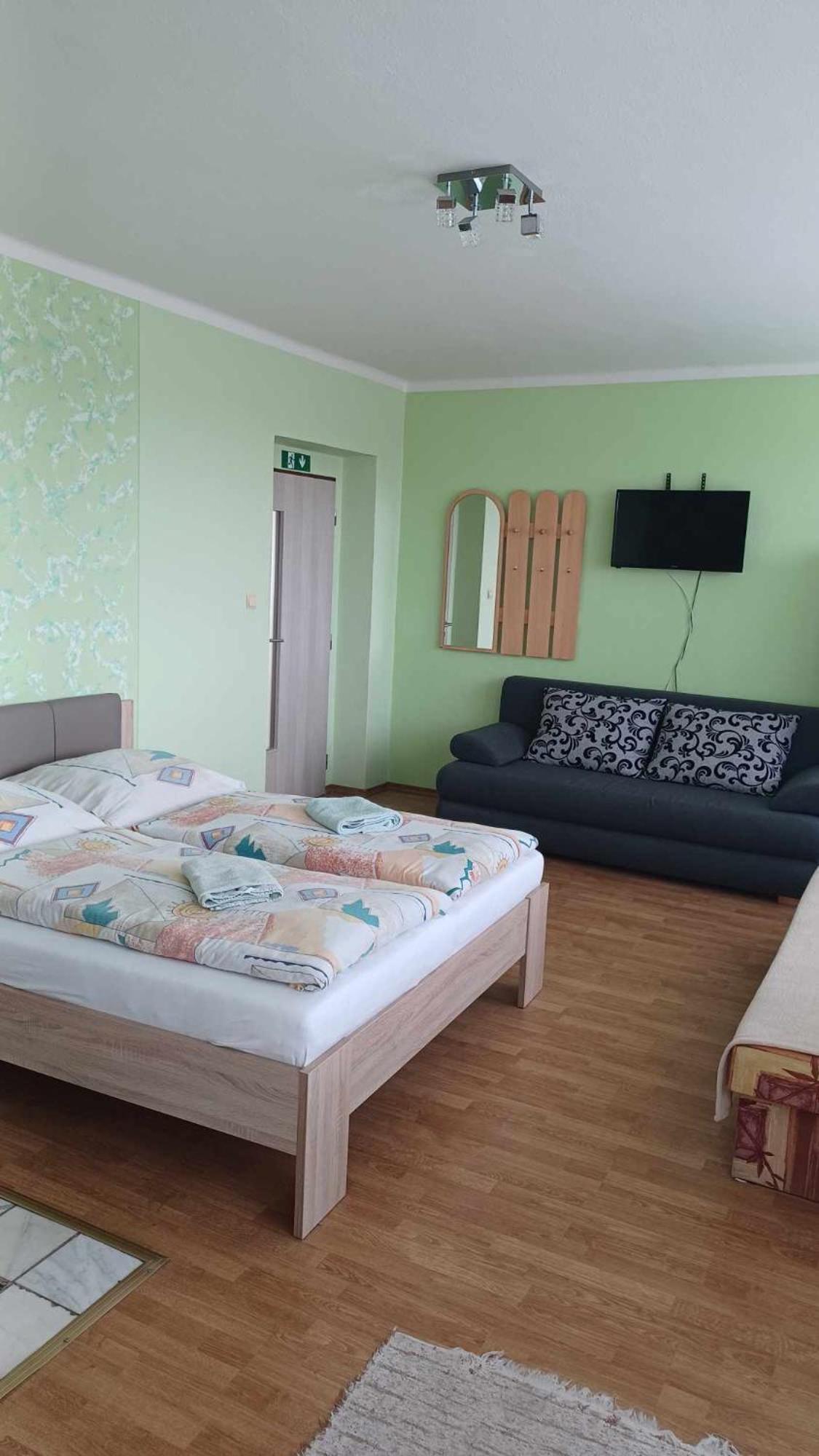 Privat Horec Maly Slavkov Esterno foto